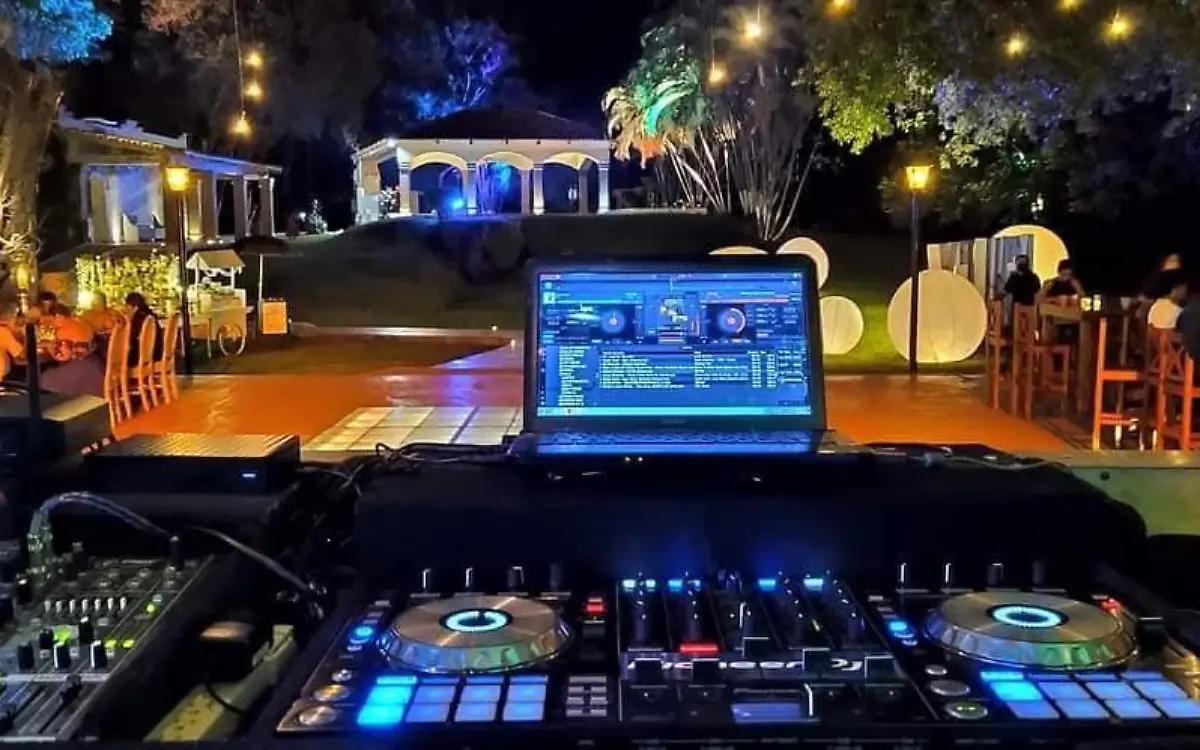 CONSOLA DJ